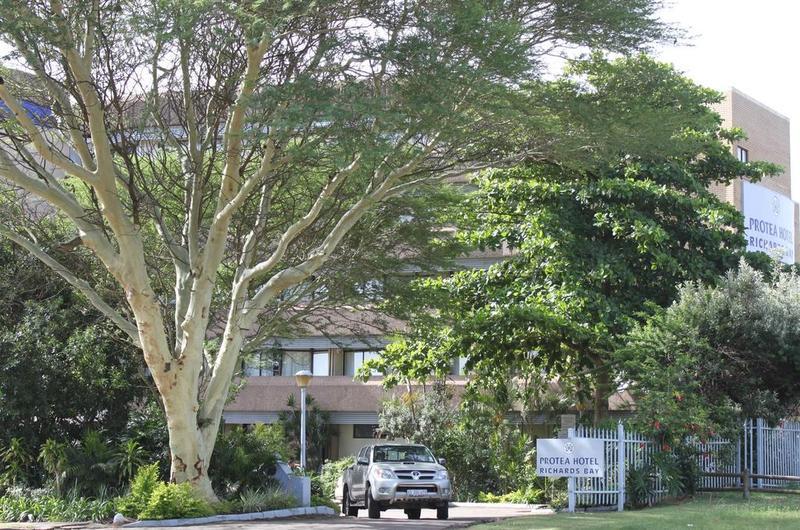 Indaba Lodge Hotel Richards Bay Exterior photo